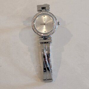 New Women's Quartz Watch